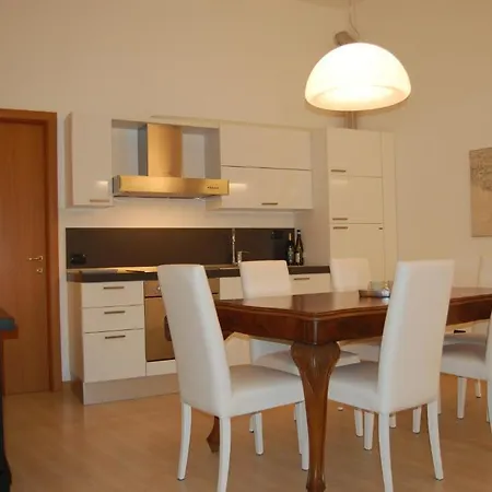 Casa Camozzi アパート